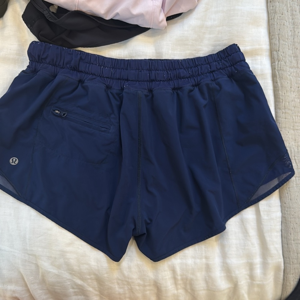 OLD lululemon shorts 2.5 Inch - Picture 3 of 5